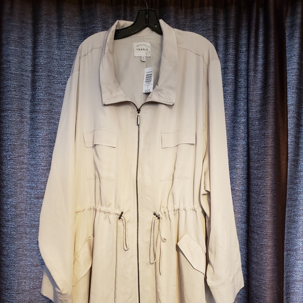 Torrid Tan lightweight Twill Anorack Jacket NWT - Picture 1 of 8